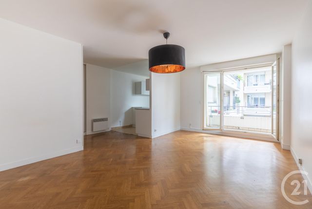 Appartement F3 à vendre - 3 pièces - 79.0 m2 - PARIS - 75013 - ILE-DE-FRANCE - Century 21 Alésia
