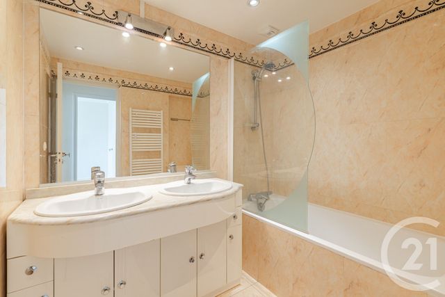 Appartement F5 à vendre - 5 pièces - 123.0 m2 - PARIS - 75014 - ILE-DE-FRANCE - Century 21 Alésia