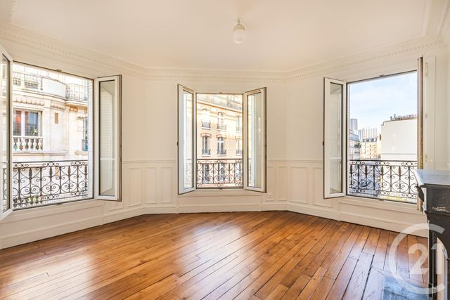  - PARIS - 