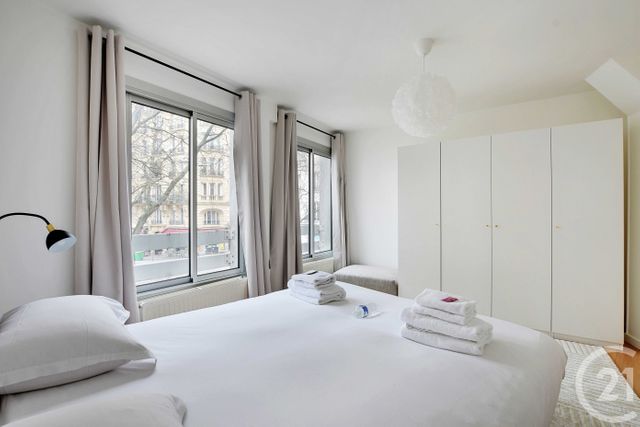 Afficher la photo en grand Appartement F4 à vendre - 4 pièces - 84.0 m2 - PARIS - 75014 - ILE-DE-FRANCE - Century 21 Alésia