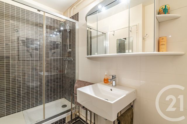 Appartement F2 à vendre - 2 pièces - 61.0 m2 - PARIS - 75014 - ILE-DE-FRANCE - Century 21 Alésia