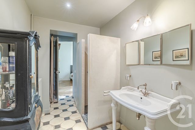 Appartement T7 à vendre - 7 pièces - 211.0 m2 - PARIS - 75014 - ILE-DE-FRANCE - Century 21 Alésia