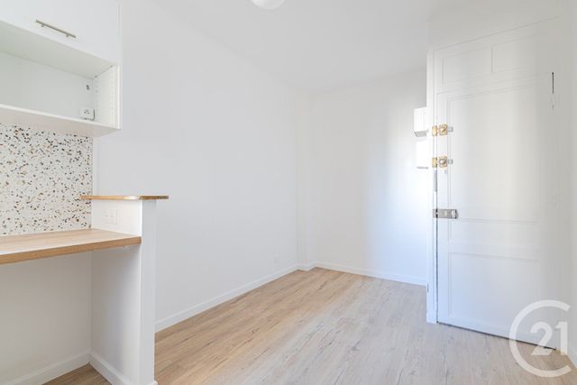 Appartement Studio à vendre - 1 pièce - 13.0 m2 - PARIS - 75015 - ILE-DE-FRANCE - Century 21 Alésia